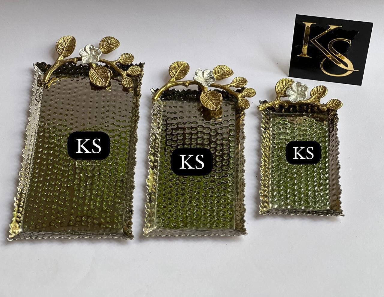 Set of 3 serving set plate with flower brooch 