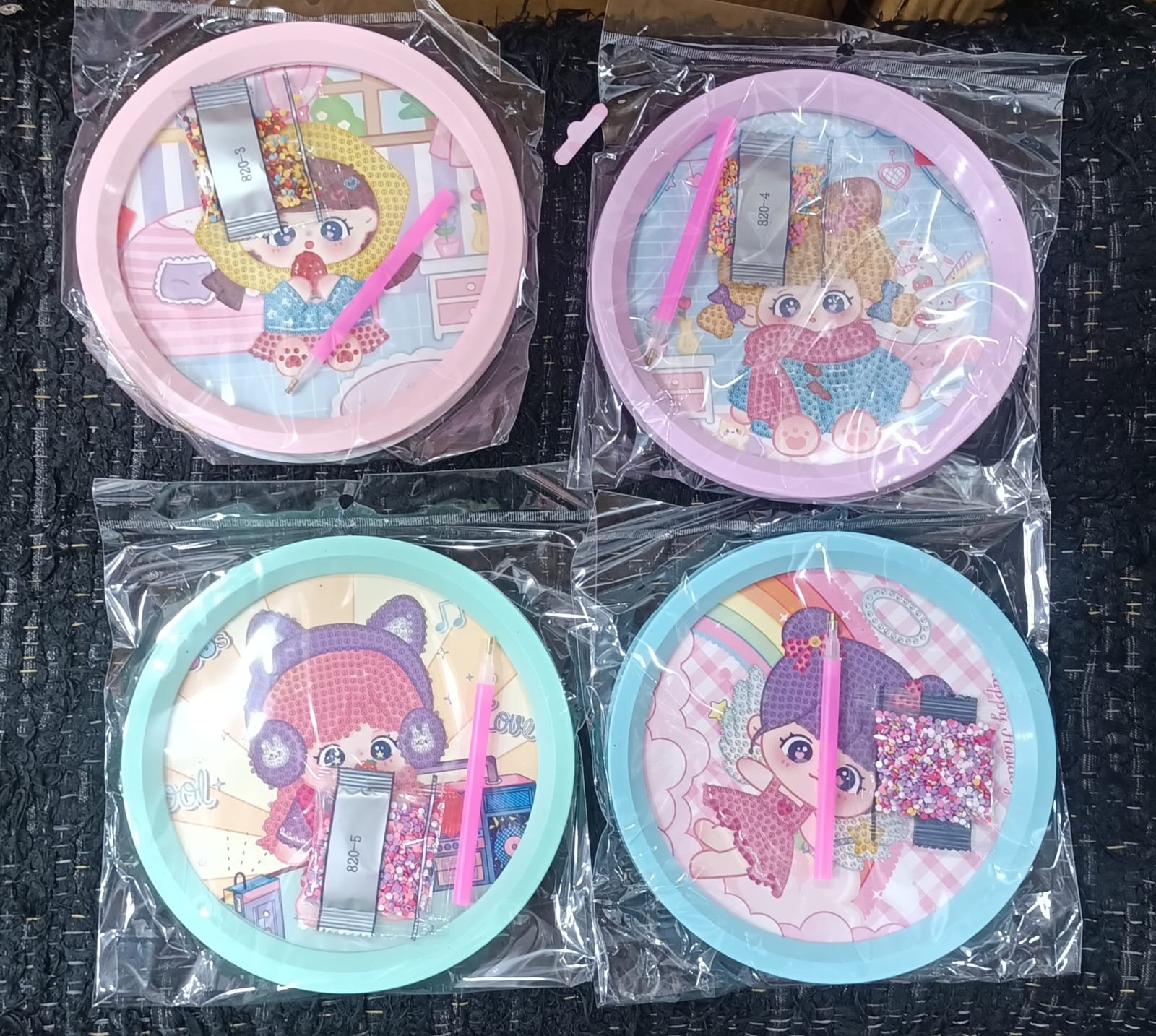 ROUND SHAPE DIY DAIMOND PAINTING   Moq 12