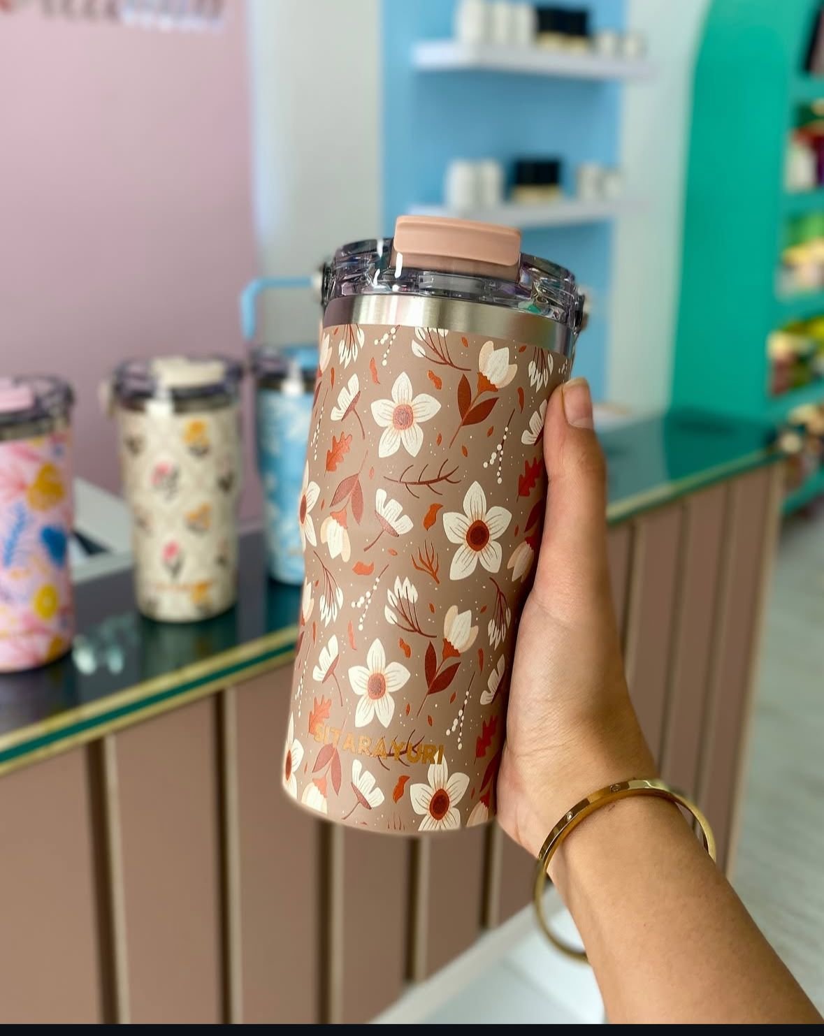 STEEL TUMBLER WITH HANDLE