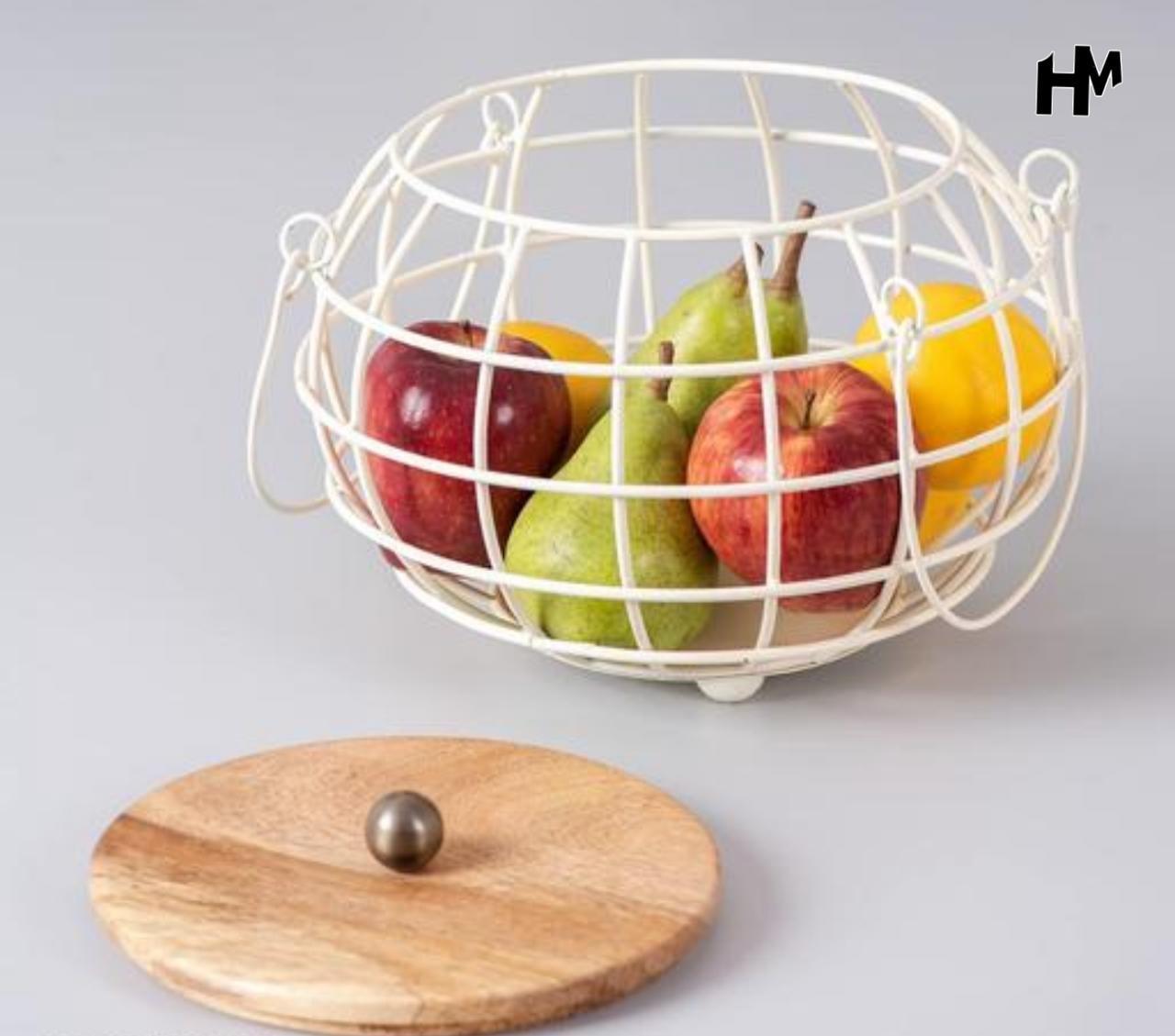  *Elegant Metal Organiser for Table Decor!